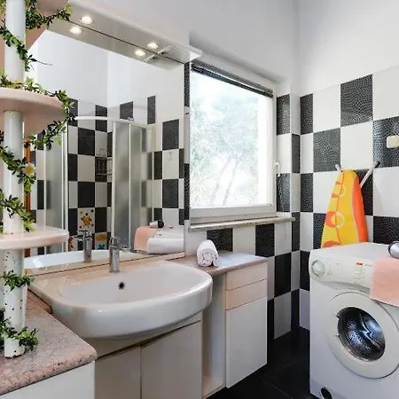 Roko Apartman Zadar