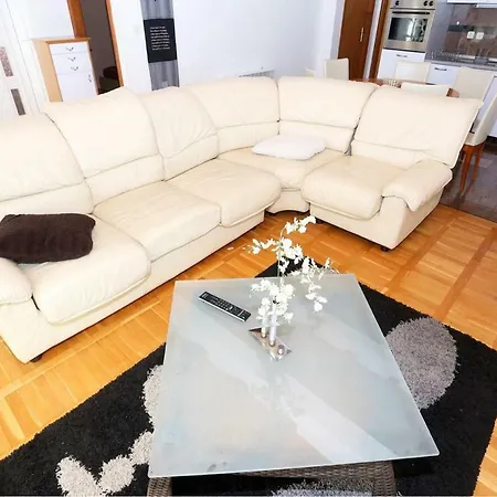 Apartman Roko *